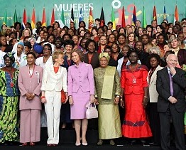 Mujeres por un mundo mejor V cumbre por la igualdad de géneros