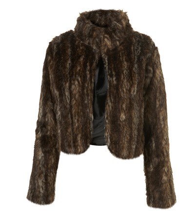 Topshop oferta una simpática chaqueta de pelo