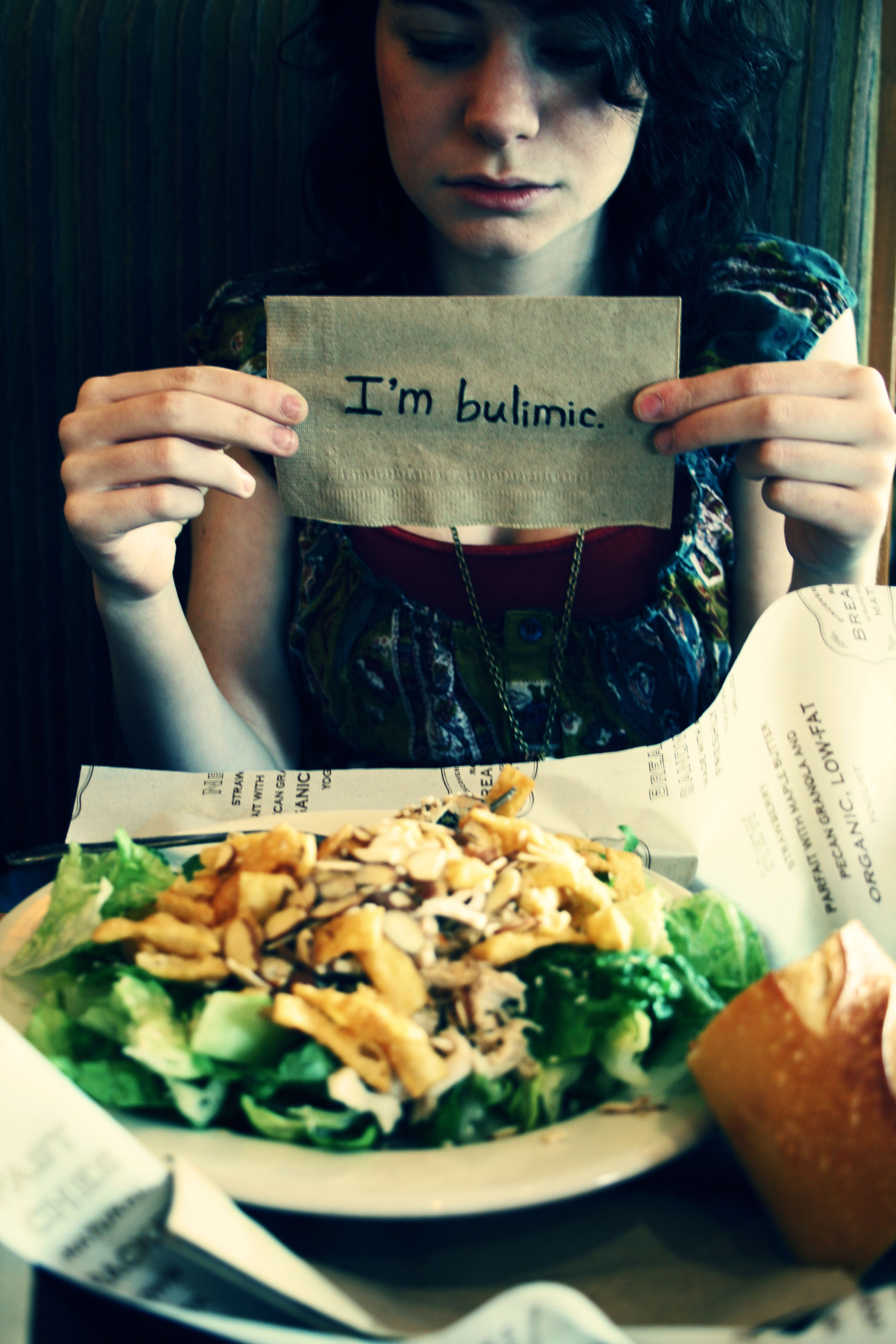 ¿Cómo darte cuenta si  tienes bulimia?