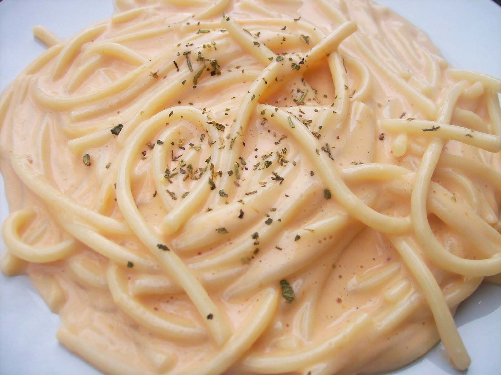 Salsa de crema y queso