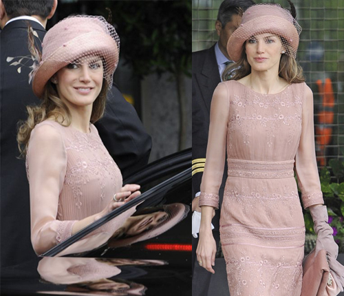 El look de la princesa Letizia en la boda del príncipe Guillermo y Kate Middelon