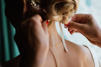 ¿Cómo hace un peinado original de novia?