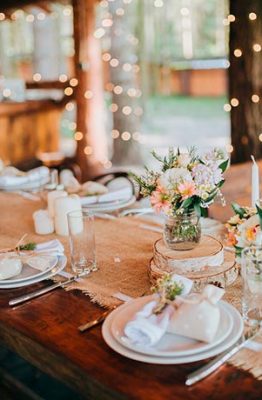 Tela de arpillera para decoración de bodas