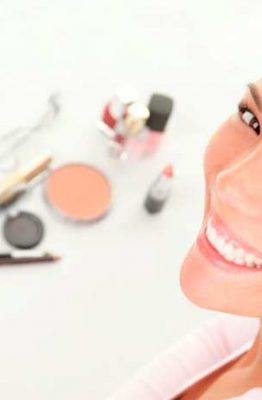 Usar un maquillaje que sea del color de tu piel