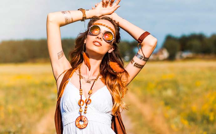 Como ir vestida a un festival? Los looks de moda con los que triunfarás en cualquier festival de música | DeEllas Como ir vestida a un festival? Los looks de moda con los que triunfarás en cualquier festival de música | DeEllas