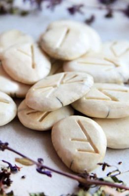 Cómo hacer una tirada de runas